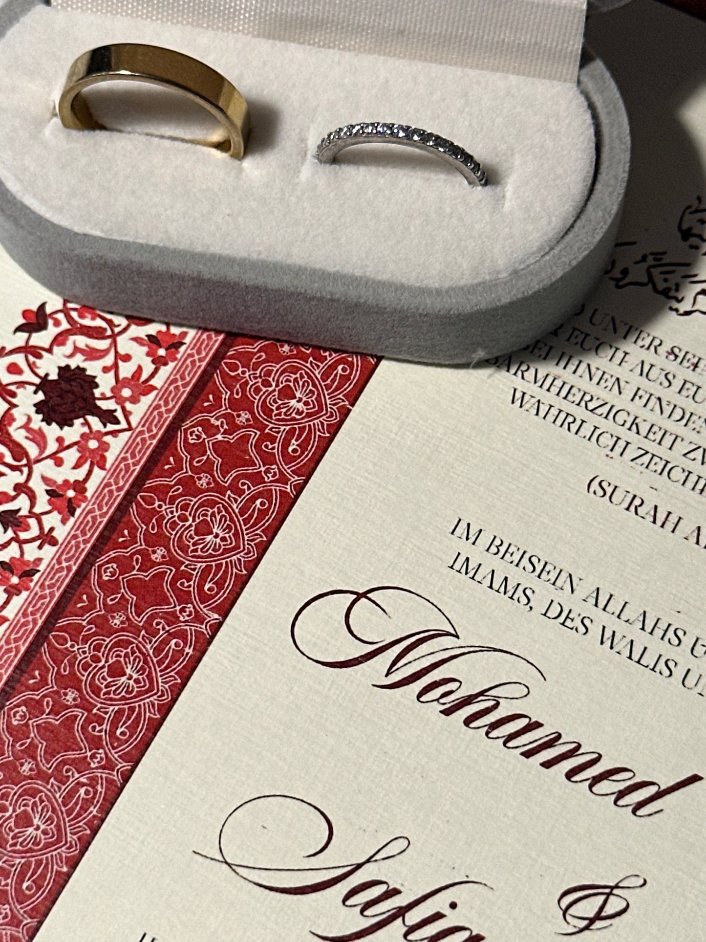 Nikah Zertifikat Vintage Rot